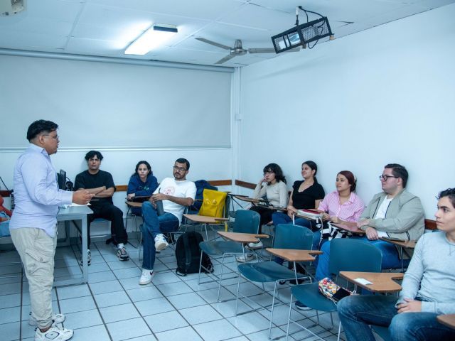 estudiantes monitores
