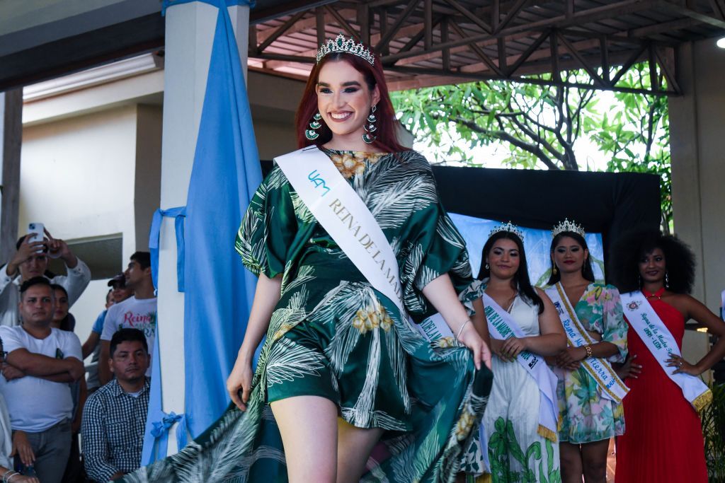 Reina de la Madre Tierra