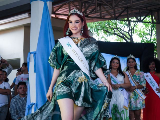 Reina de la Madre Tierra