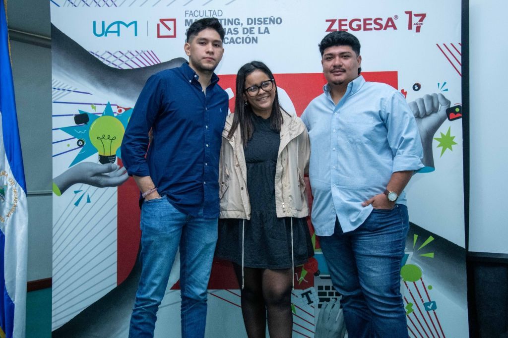 InnovaCom