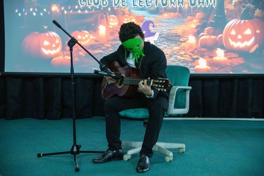 Recital y Concierto Oscuro