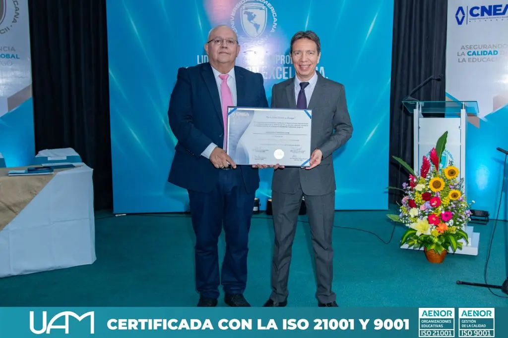 Acreditación Institucional por el CNEA