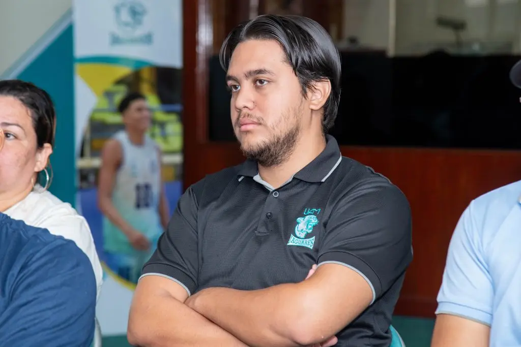 Ensueño Basketball Camp