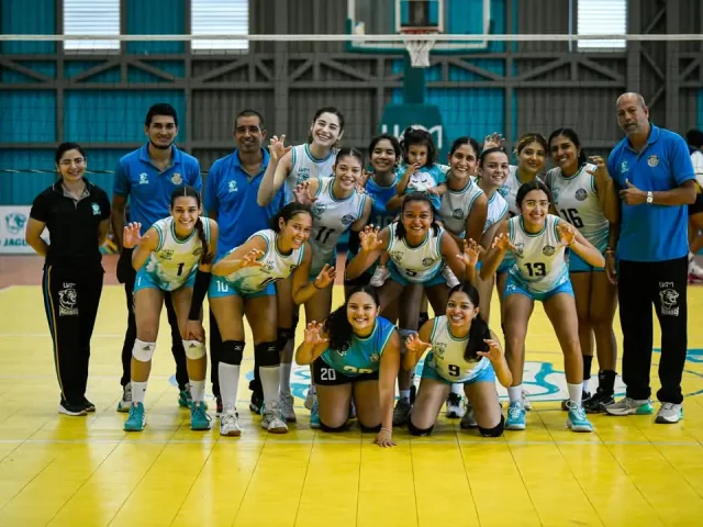 Jaguares vs Rivas