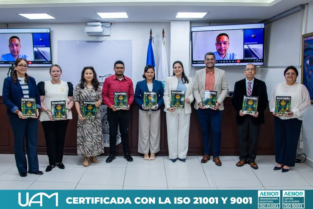 Revista Científica de Estudios Sociales