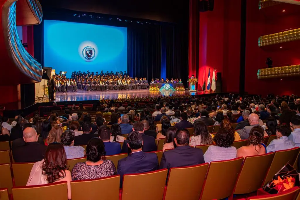 LVI ceremonia de graduación_ UAM