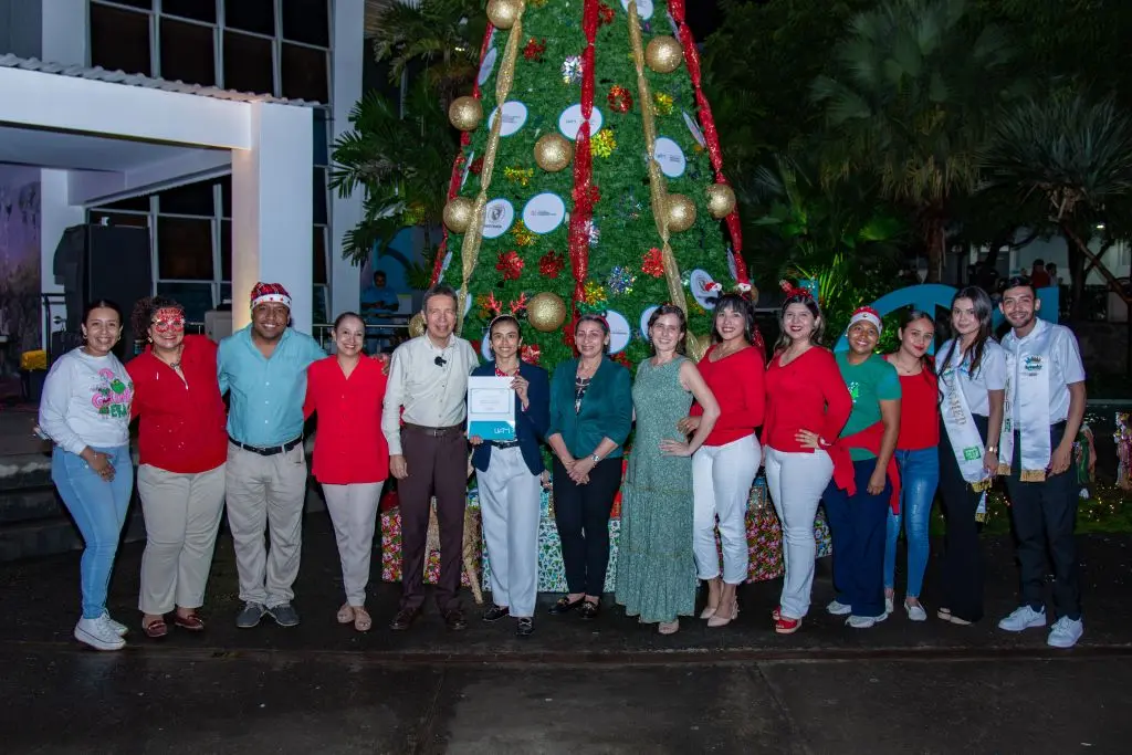 Árbol de Navidad institucional_ UAM4