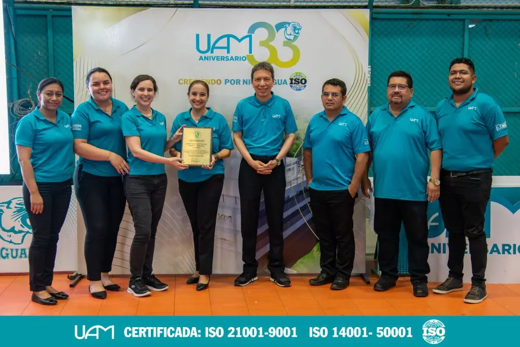 Revista Vida y Éxito_ UAM9