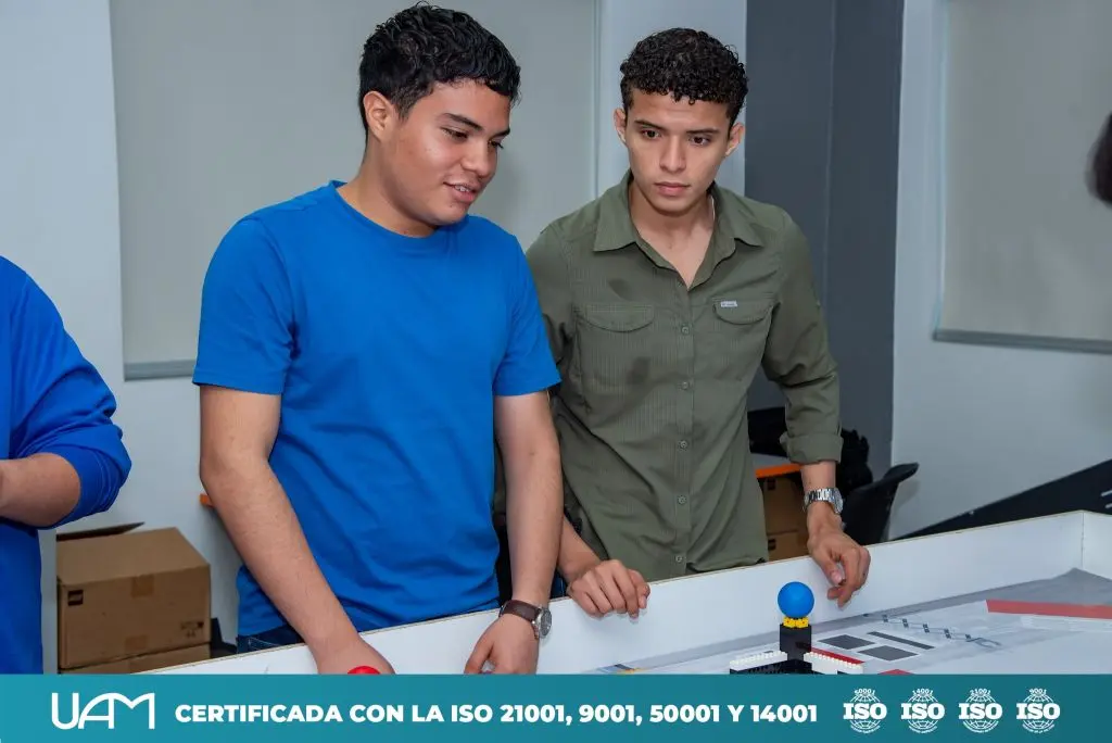 para Olimpiadas de Robótica_ UAM3