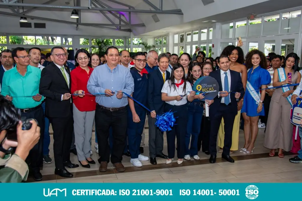 Feria Nacional de Becas