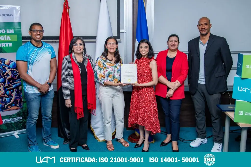 Diplomado en Baloncesto y del Diplomado en Salud Ocupacional