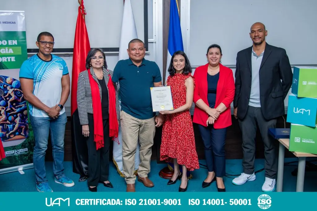 Diplomado en Baloncesto y del Diplomado en Salud Ocupacional