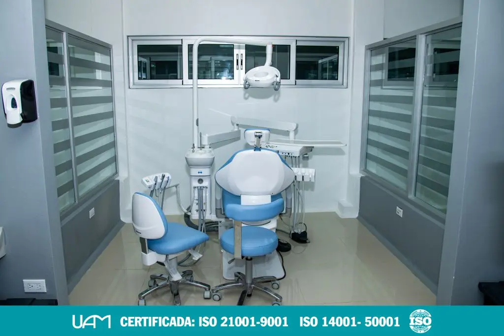 Clínicas Odontológicas