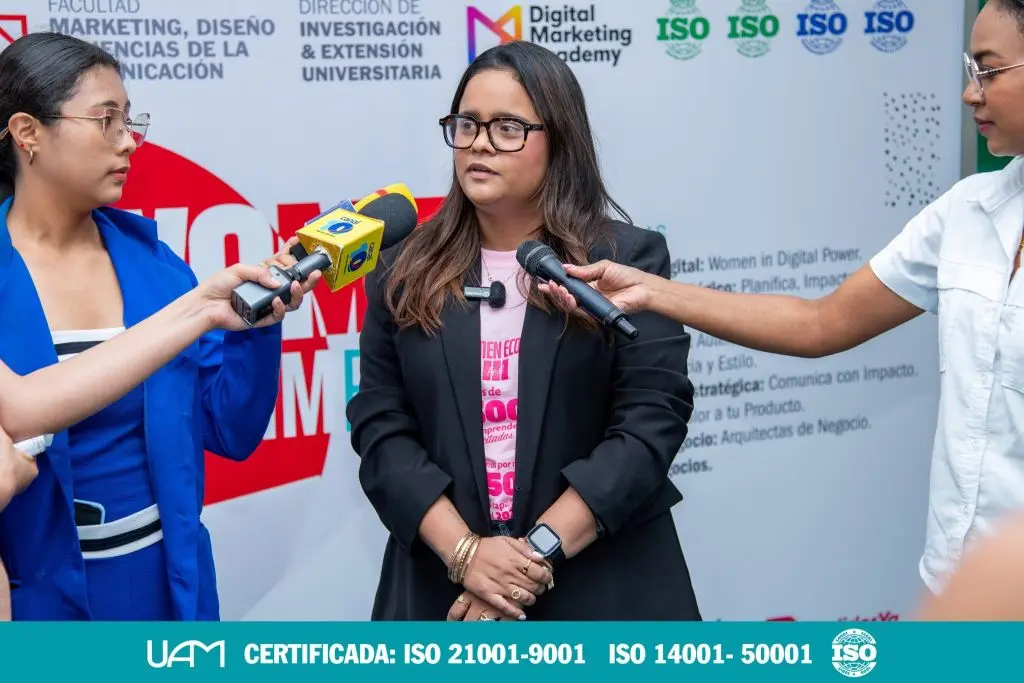 mujeres que rugen_ UAM