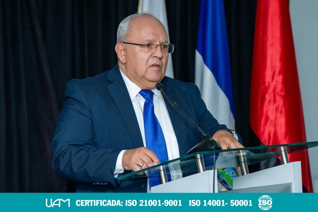 Médico y humanista_ UAM2